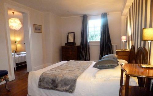 Bed & Breakfast Chambres D'h�tes "la Ch�taigneraie"