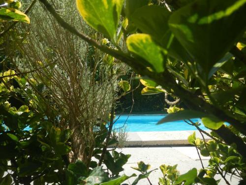 Bed & Breakfast Chambres D'h�tes "la Ch�taigneraie"