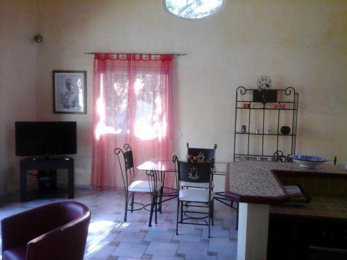 Hostal Mas Des Lys
