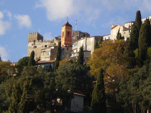 Hostal Maison D'h�tes Village De Roquebrune Cap Martin
