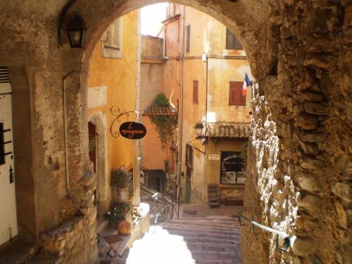 Hostal Maison D'h�tes Village De Roquebrune Cap Martin