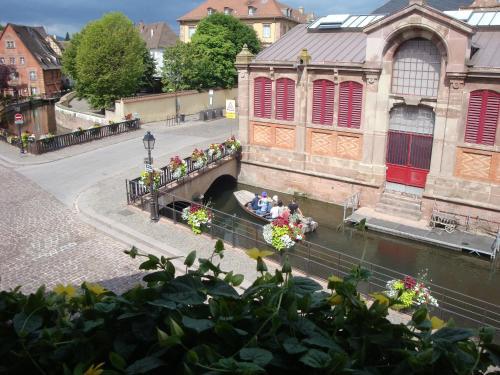 Apartamento Sur Les Quais De Colmar Avec Parking