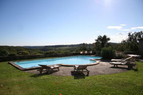 Bed & Breakfast Maison D'h�tes Domaine De Bernou