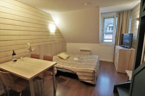 Hotel H�tel-r�sidence Baln�o Aladin