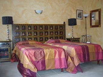 G�tes Du Domaine Des Th�meaux