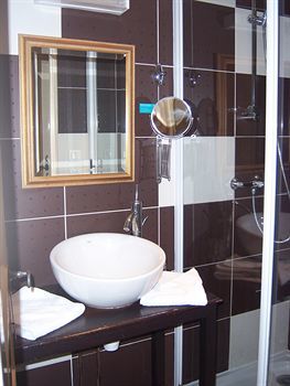 G�tes Du Domaine Des Th�meaux