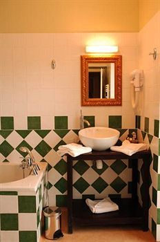G�tes Du Domaine Des Th�meaux
