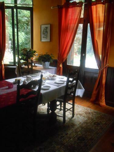 Clos Du Bois Brard B&B