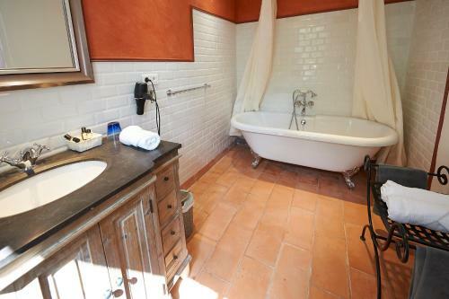 Bed & Breakfast La Grande Maison De Nans