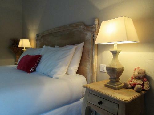 Hostal Le Clos Des Cypr�s