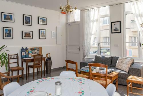 Bed & Breakfast Chambre D'h�tes Les Cl�s Des Places