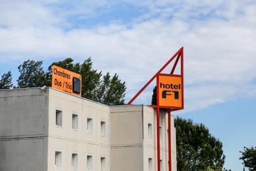 Hotel F1 Orange Centre Echangeur A7 A9