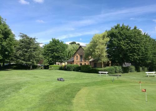Hotel Anjou Golf And Country Club
