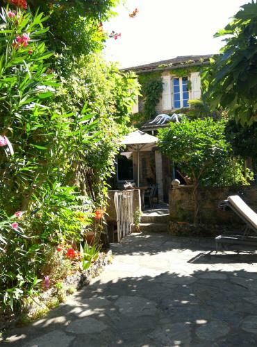 Bed & Breakfast Ermitage De Peyreleau