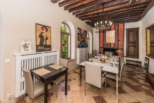 Bed & Breakfast Chambres D'h�tes La Closerie Des Trois Marottes