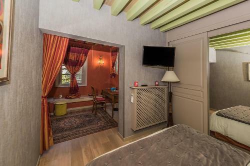 Bed & Breakfast Chambres D'h�tes La Closerie Des Trois Marottes