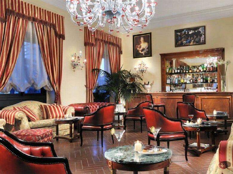 Hotel President