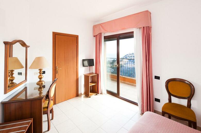 Andromaco Palace Hotel