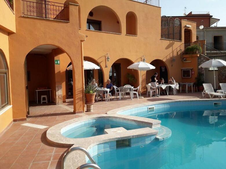 Andromaco Palace Hotel