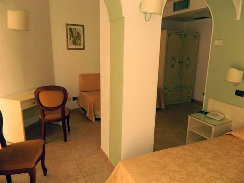 Andromaco Palace Hotel