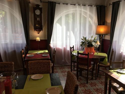 Hotel Logis Auberge Catalane