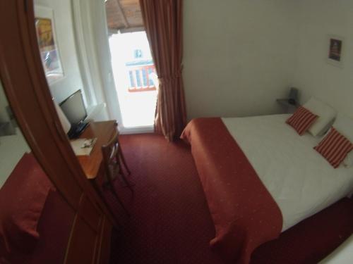 Hotel Logis Auberge Catalane