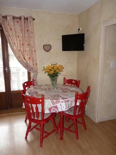 Apartamento Appartement Avec Terrasse Centre Brides