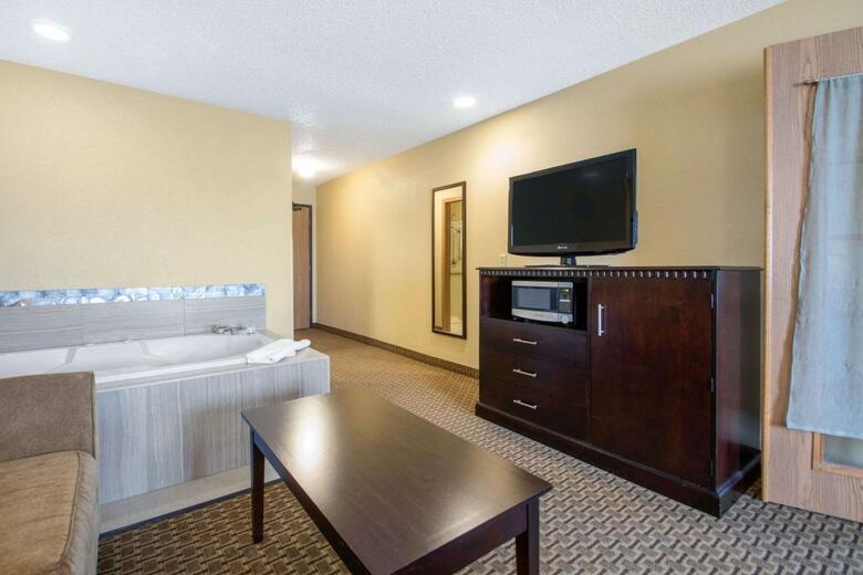 Hotel Comfort Suites Portage