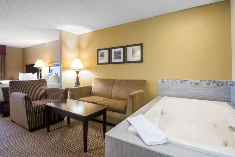 Hotel Comfort Suites Portage