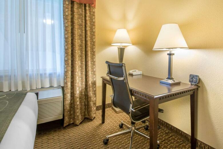 Hotel Comfort Suites Portage