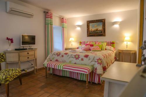 Bed & Breakfast Latu Corsu - Cote Corse Chambres D'h�tes