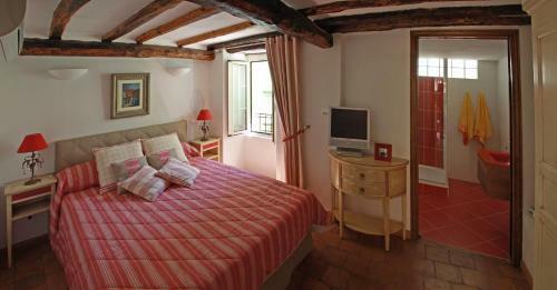 Bed & Breakfast Latu Corsu - Cote Corse Chambres D'h�tes