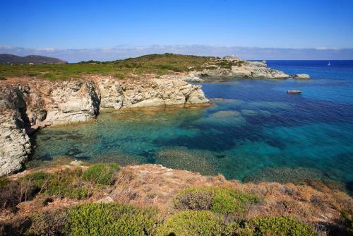 Bed & Breakfast Latu Corsu - Cote Corse Chambres D'h�tes
