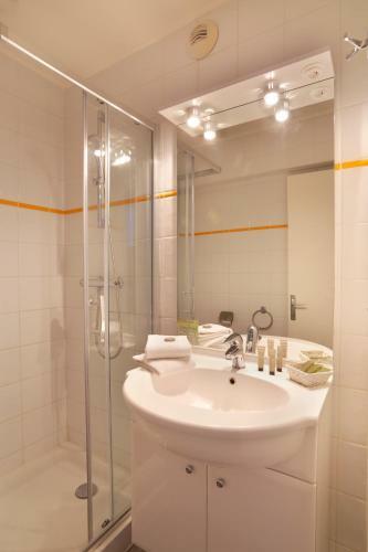 Hotel H�tel Eliova L'eau Vive