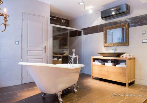 Bed & Breakfast Domaine Sacret