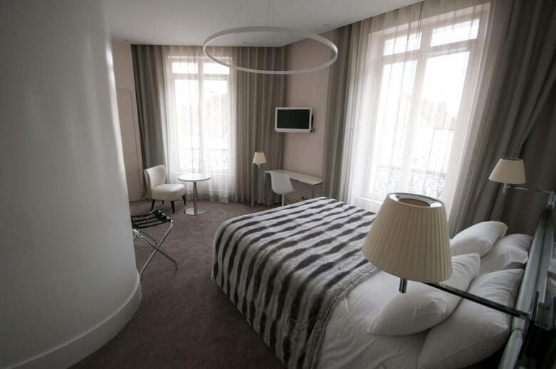 Hotel Le C�sar H�tel