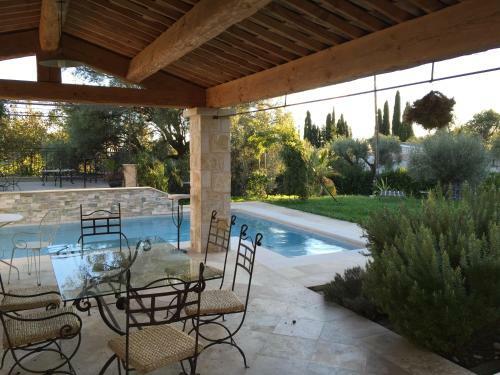 Bed & Breakfast Les 4 �l�ments Maison D'h�tes Design