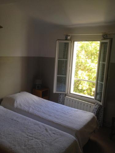 Hotel Le Clos Des Ar�mes