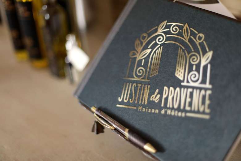 Bed & Breakfast Justin De Provence