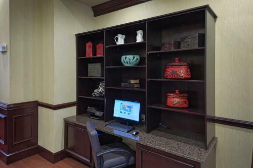 Hotel Hampton Inn And Suites Asheville-i-26