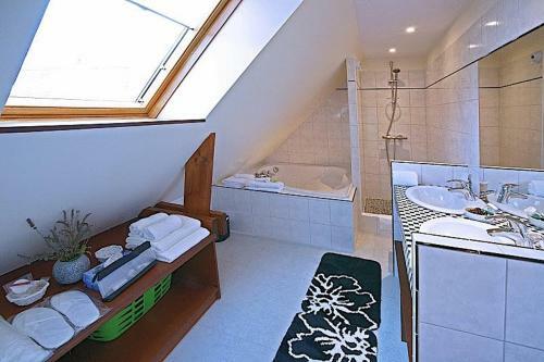 Hostal Gites De La Cote D'emeraude