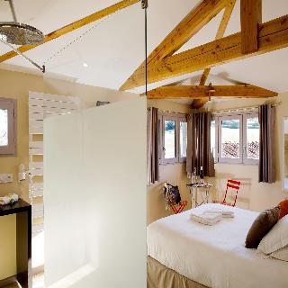 Hotel Logis L'auberge De Larressingle