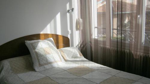 Hotel Fine