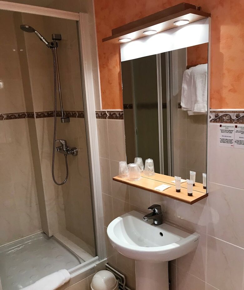 Hotel H�tel Du Commerce