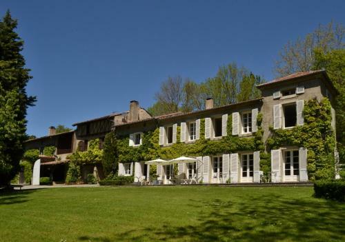 Hostal Chambres D'h�tes Domaine Du Hameau Baylesse