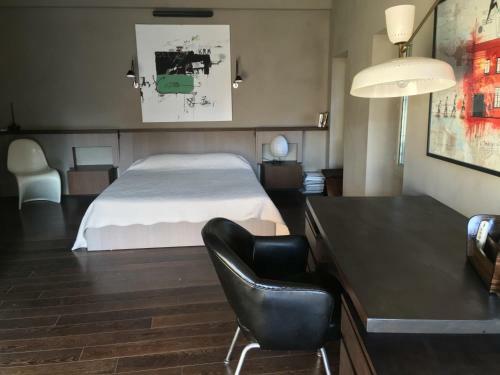 Bed & Breakfast Can Artists La Loge