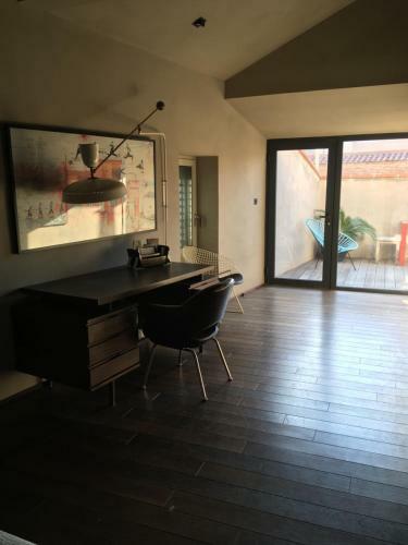 Bed & Breakfast Can Artists La Loge