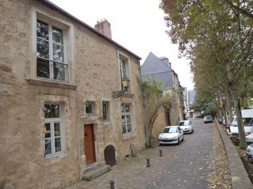 Hostal Logis De La Contrescarpe