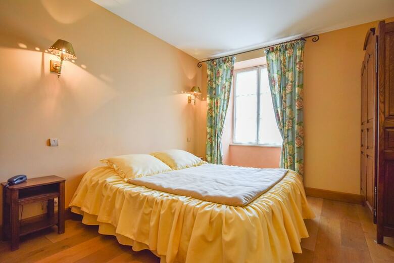 Hotel Domaine D'essendi�ras