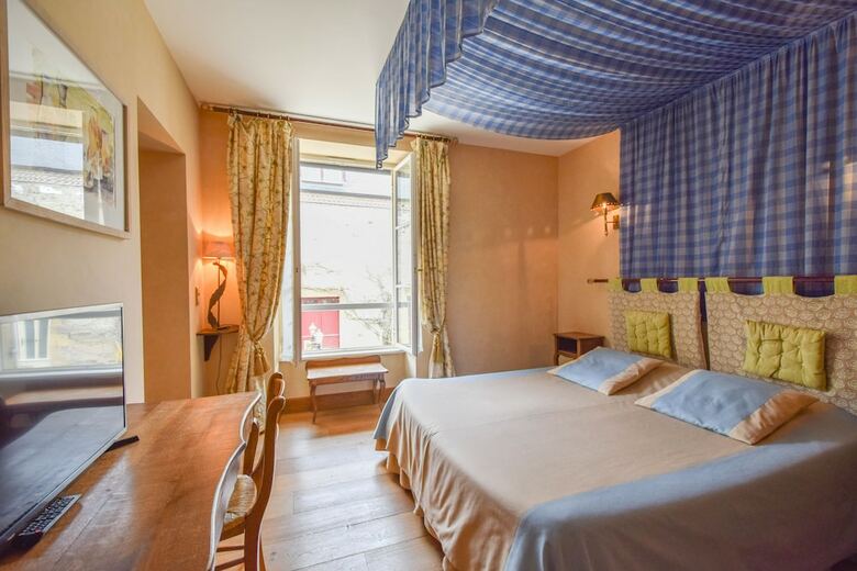 Hotel Domaine D'essendi�ras